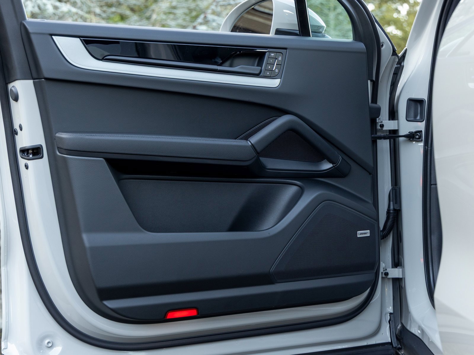 New 2026 Porsche Cayenne image 21