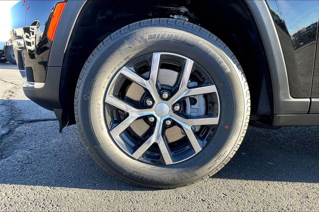 New 2025 Jeep Grand Cherokee L Limited image 12