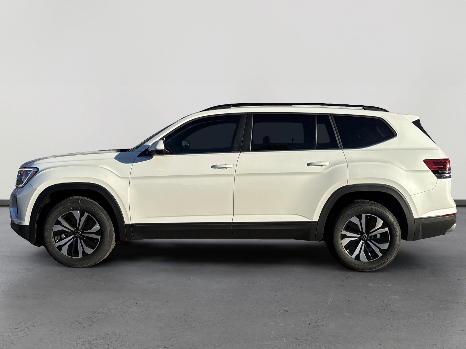 New 2026 Volkswagen Atlas SE image 3