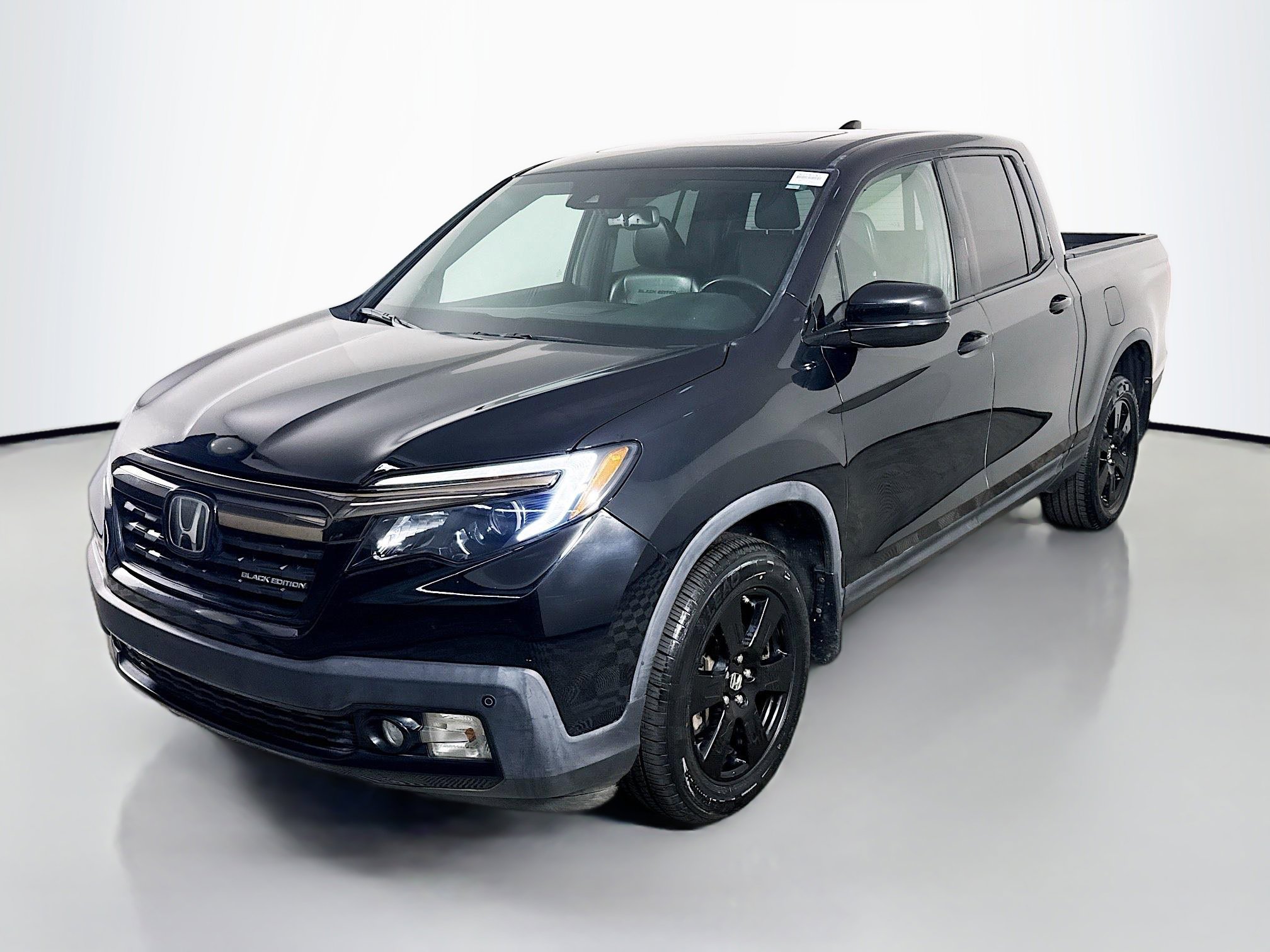 Used 2017 Honda Ridgeline Black Edition image 4