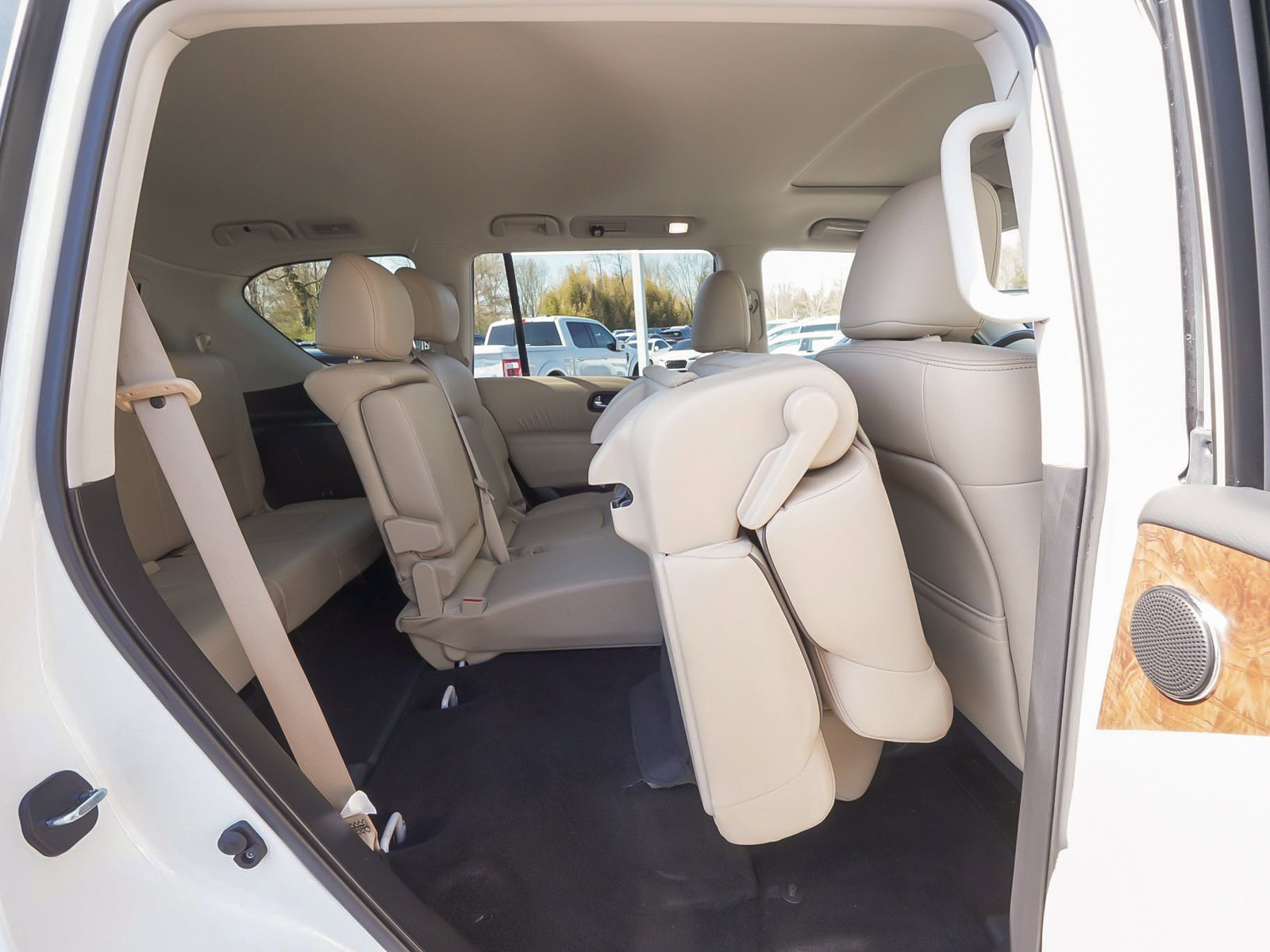 Used 2024 Nissan Armada SL w/ Cargo Package image 44