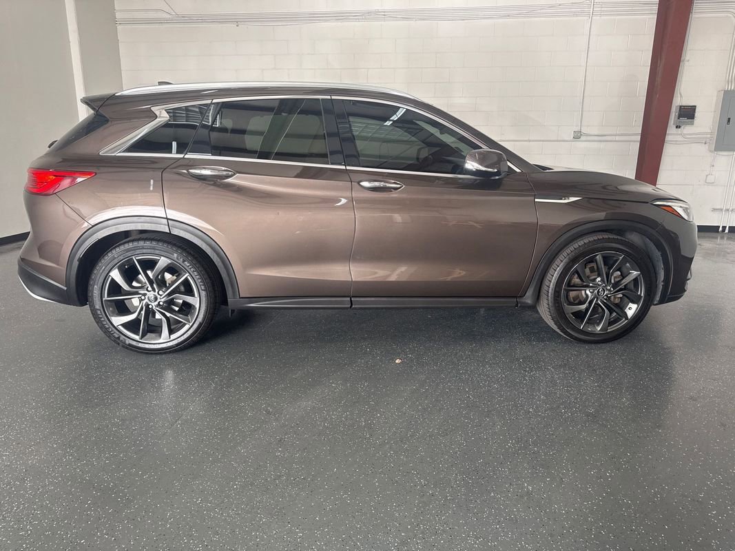Used 2019 INFINITI QX50 Essential image 3