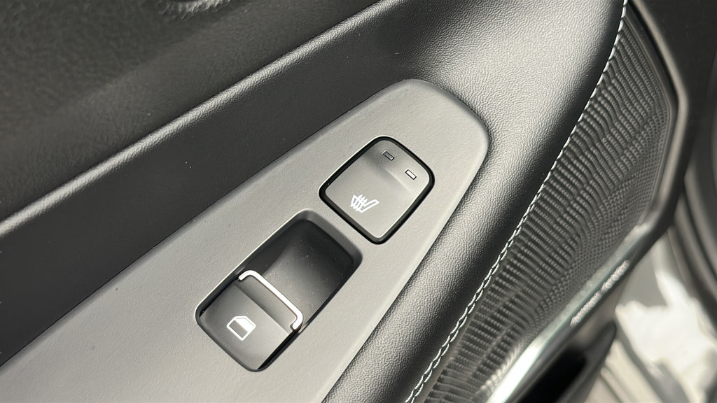 Used 2023 Hyundai Santa Fe Limited AWD/4WD image 10