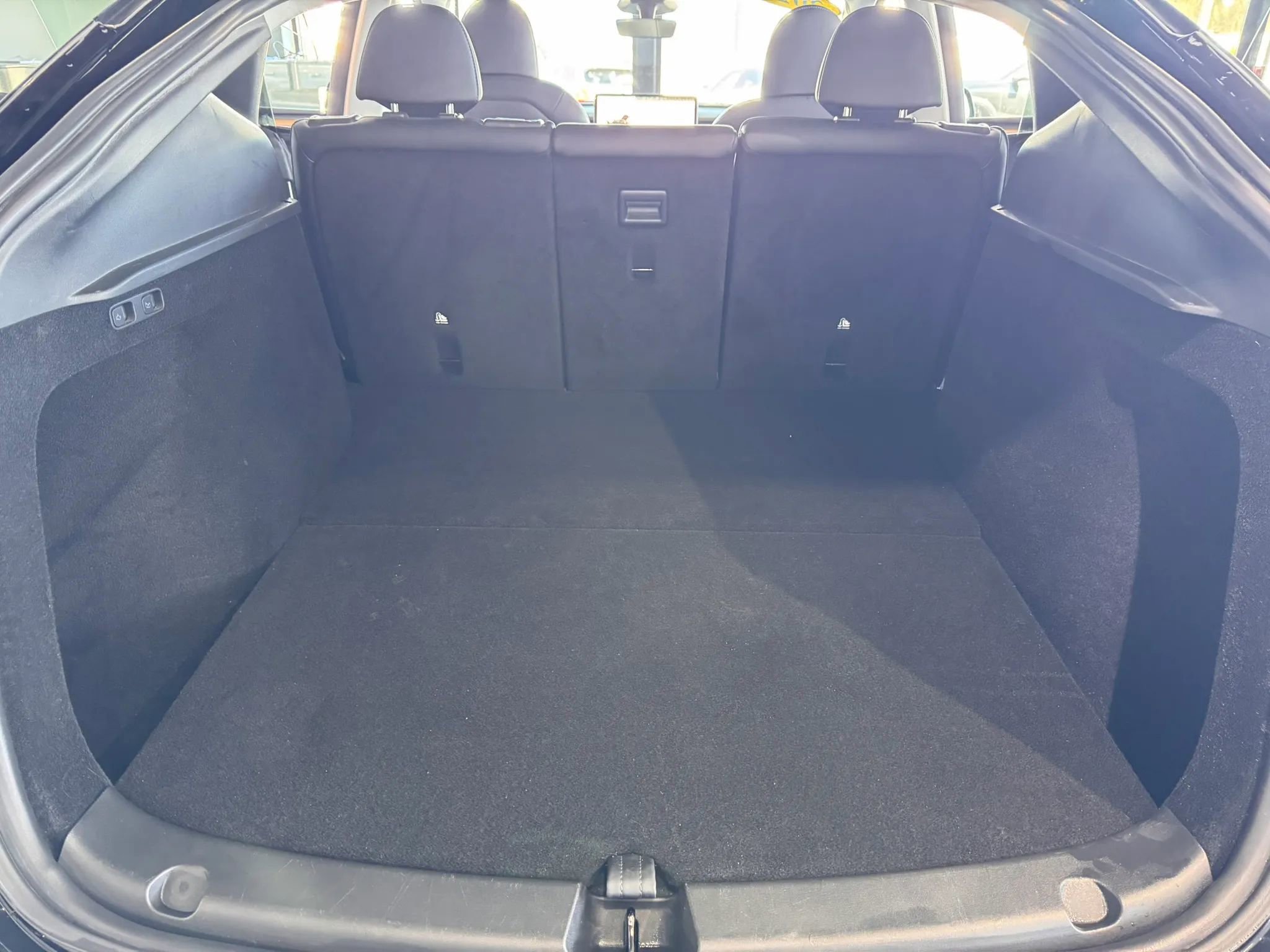 Used 2023 Tesla Model Y Long Range image 22