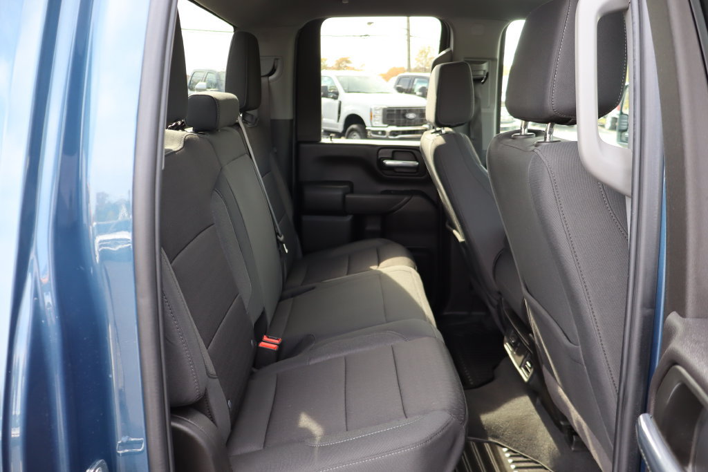 Used 2024 Chevrolet Silverado 2500 Custom w/ Custom Convenience Package AWD/4WD image 30