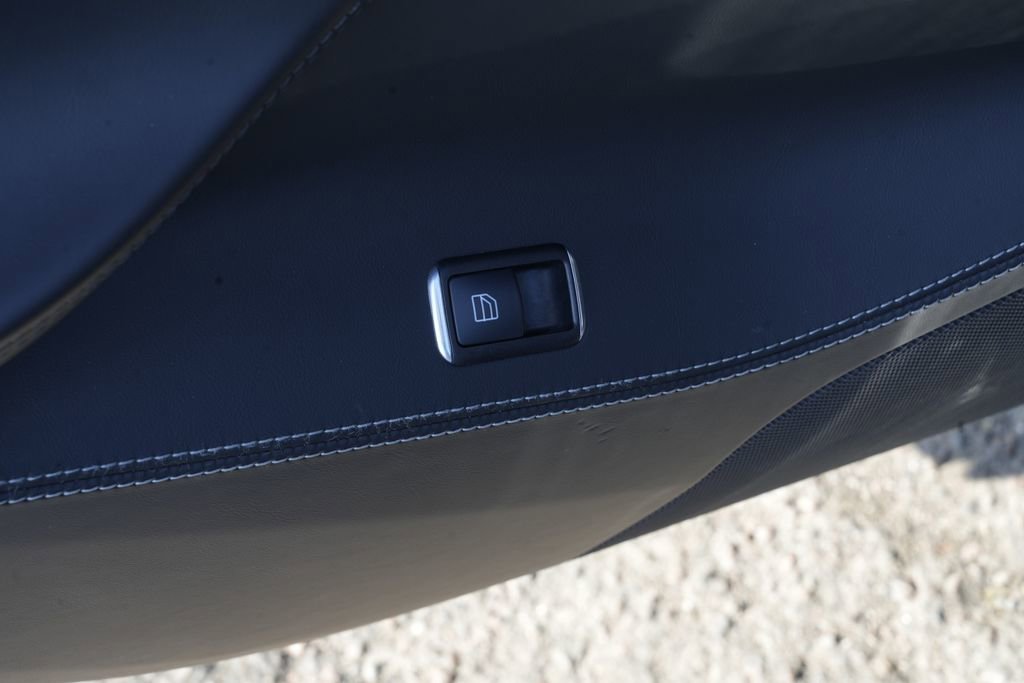 Used 2017 Tesla Model S 75 RWD image 25