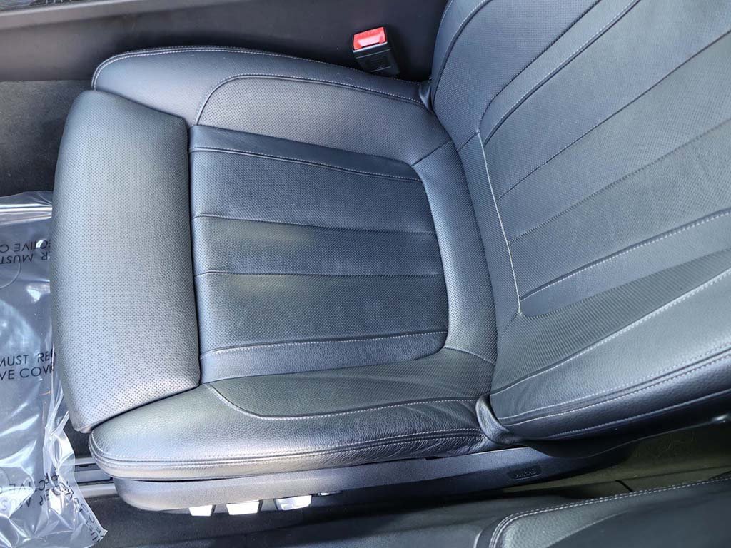 Used 2022 BMW 740i w/ M Sport Package image 33