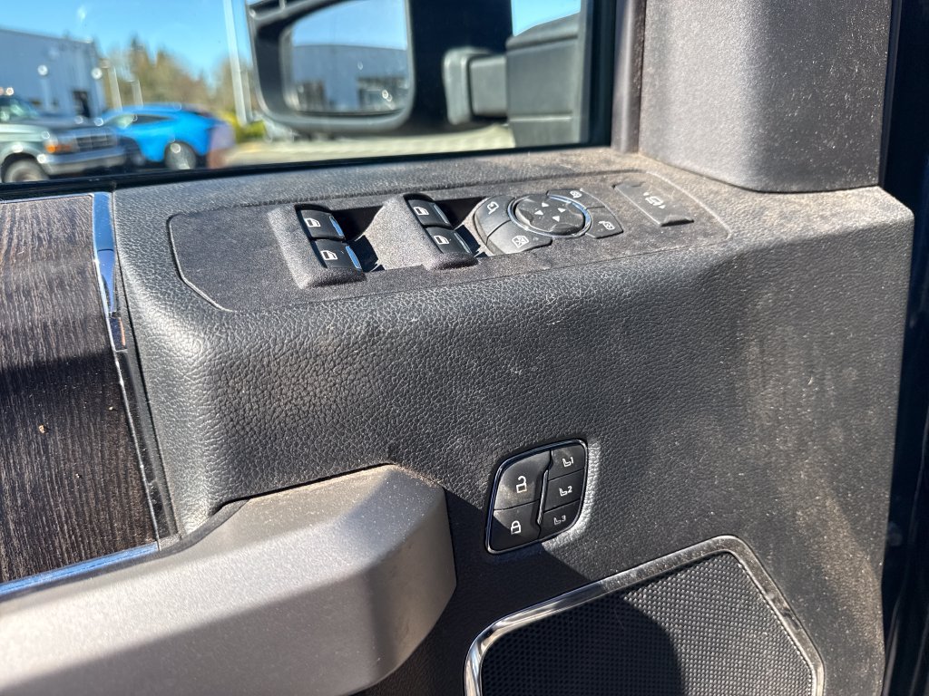 Used 2020 Ford F350 Lariat w/ Tremor Off-Road Package AWD/4WD image 18
