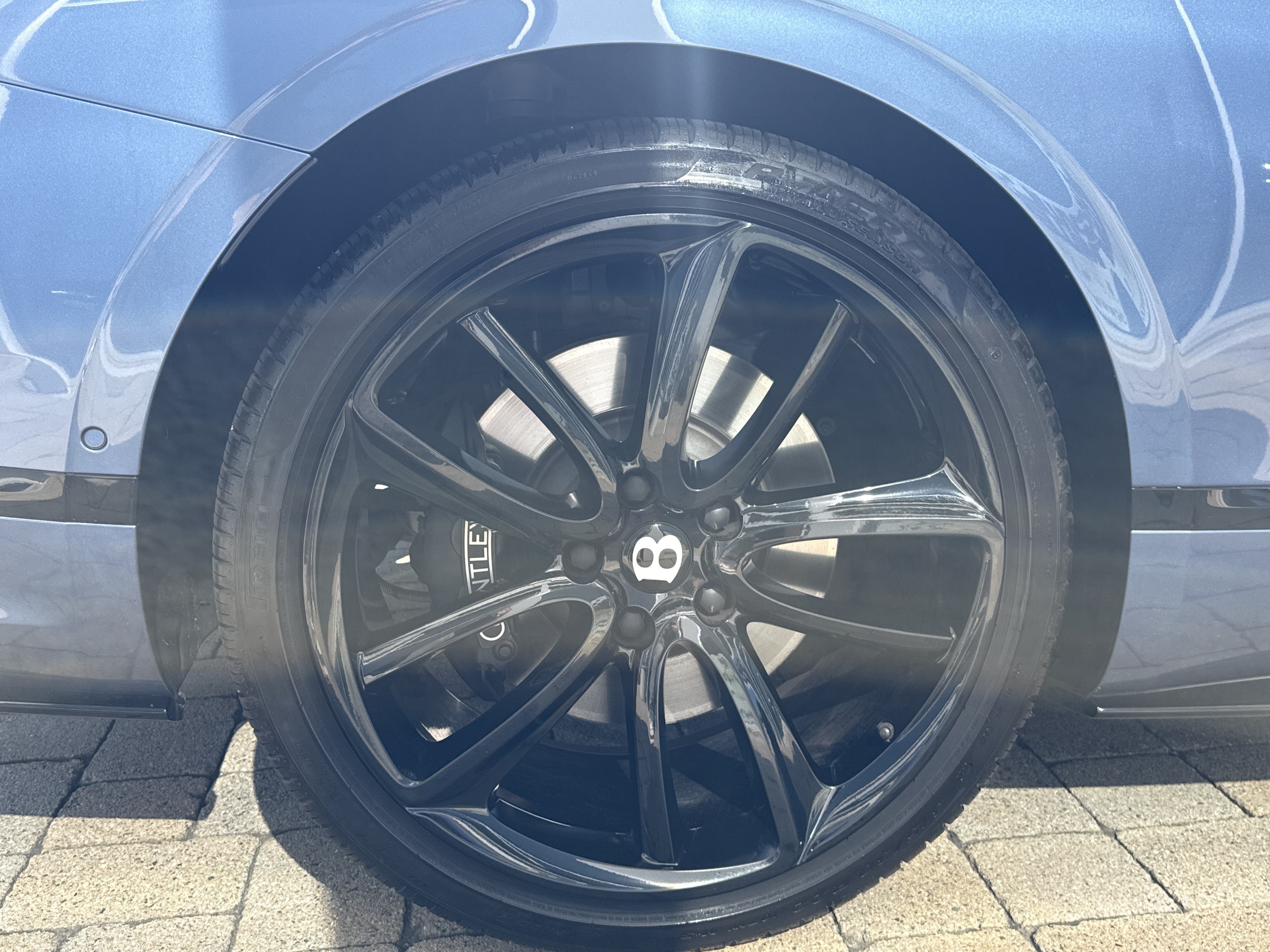 Used 2022 Bentley Continental GT AWD/4WD image 30