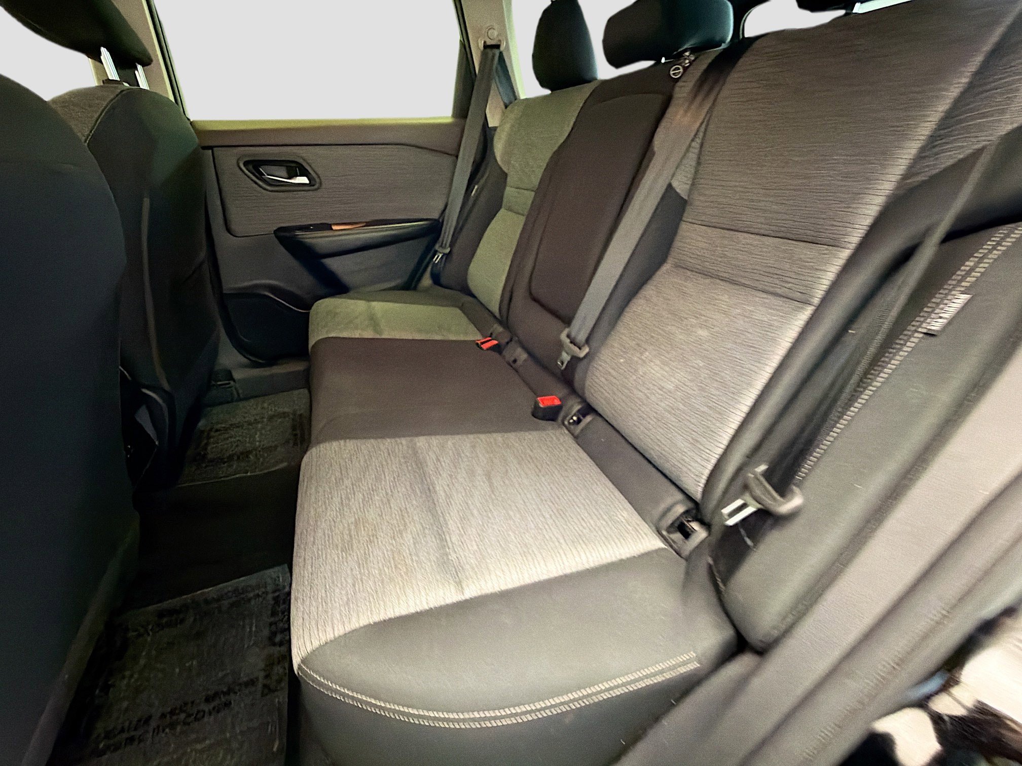 Used 2023 Nissan Rogue SV image 13