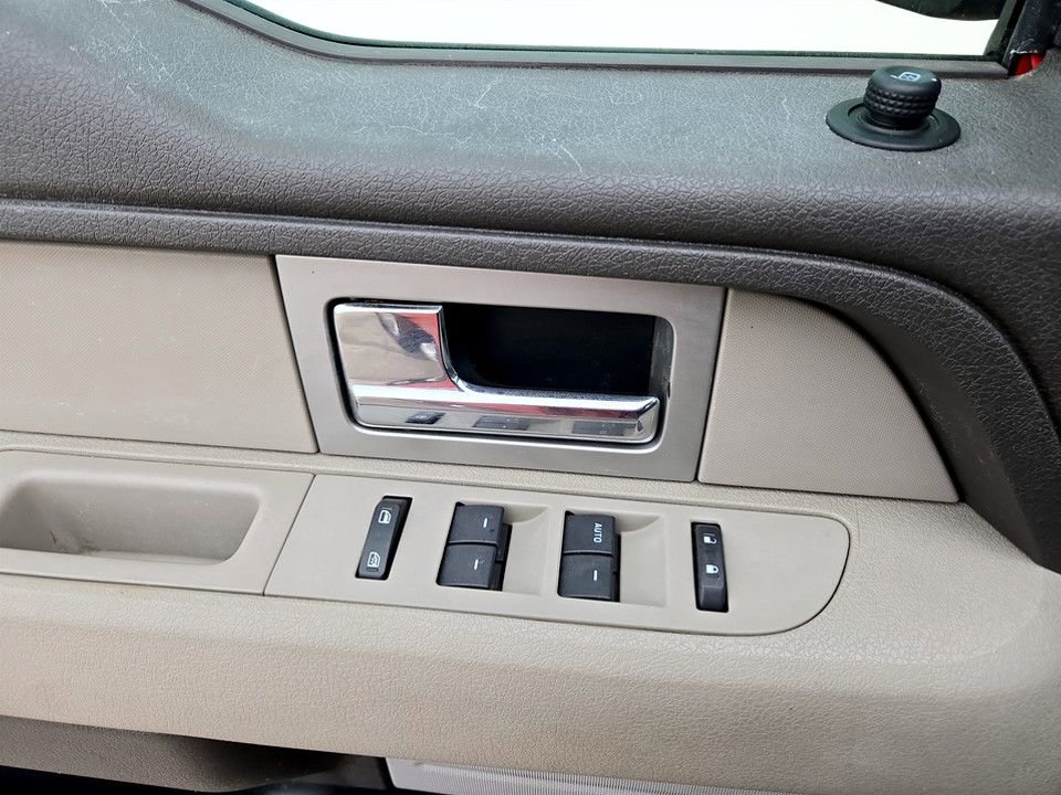 Used 2010 Ford F150 XLT image 20