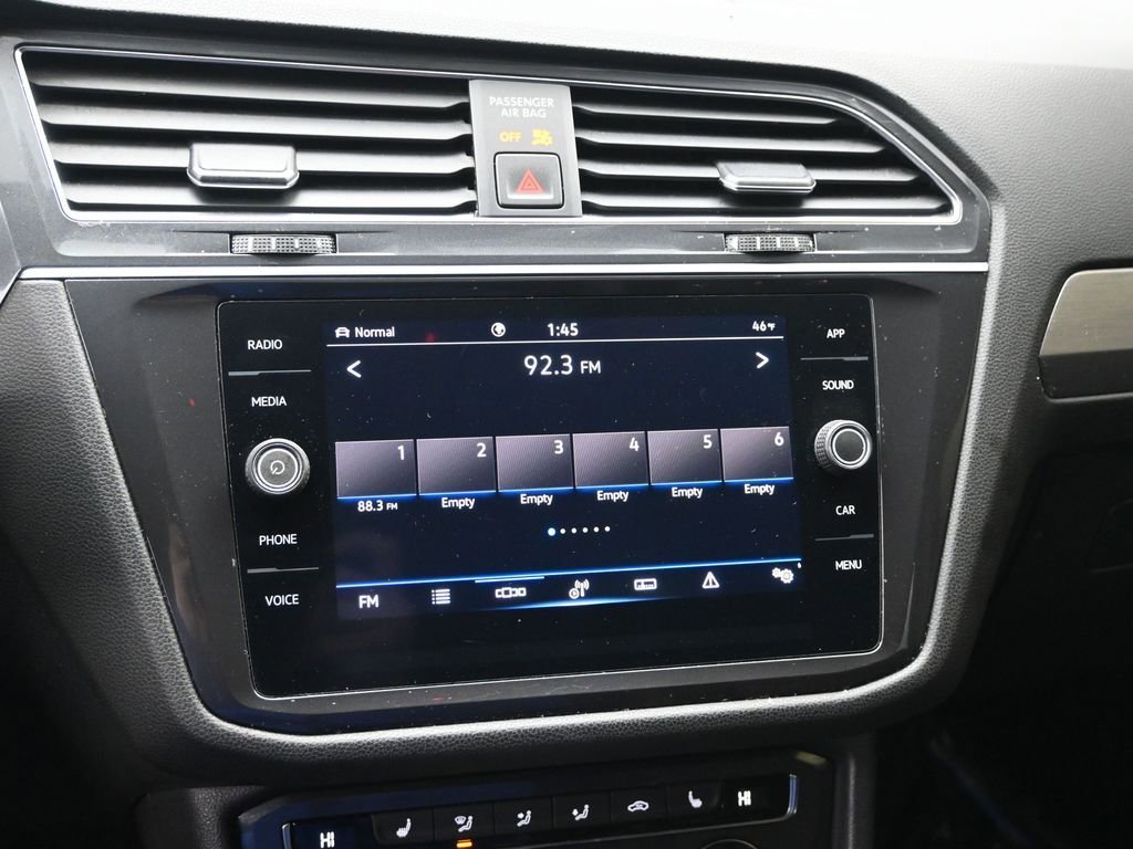 Used 2021 Volkswagen Tiguan SE AWD/4WD image 15