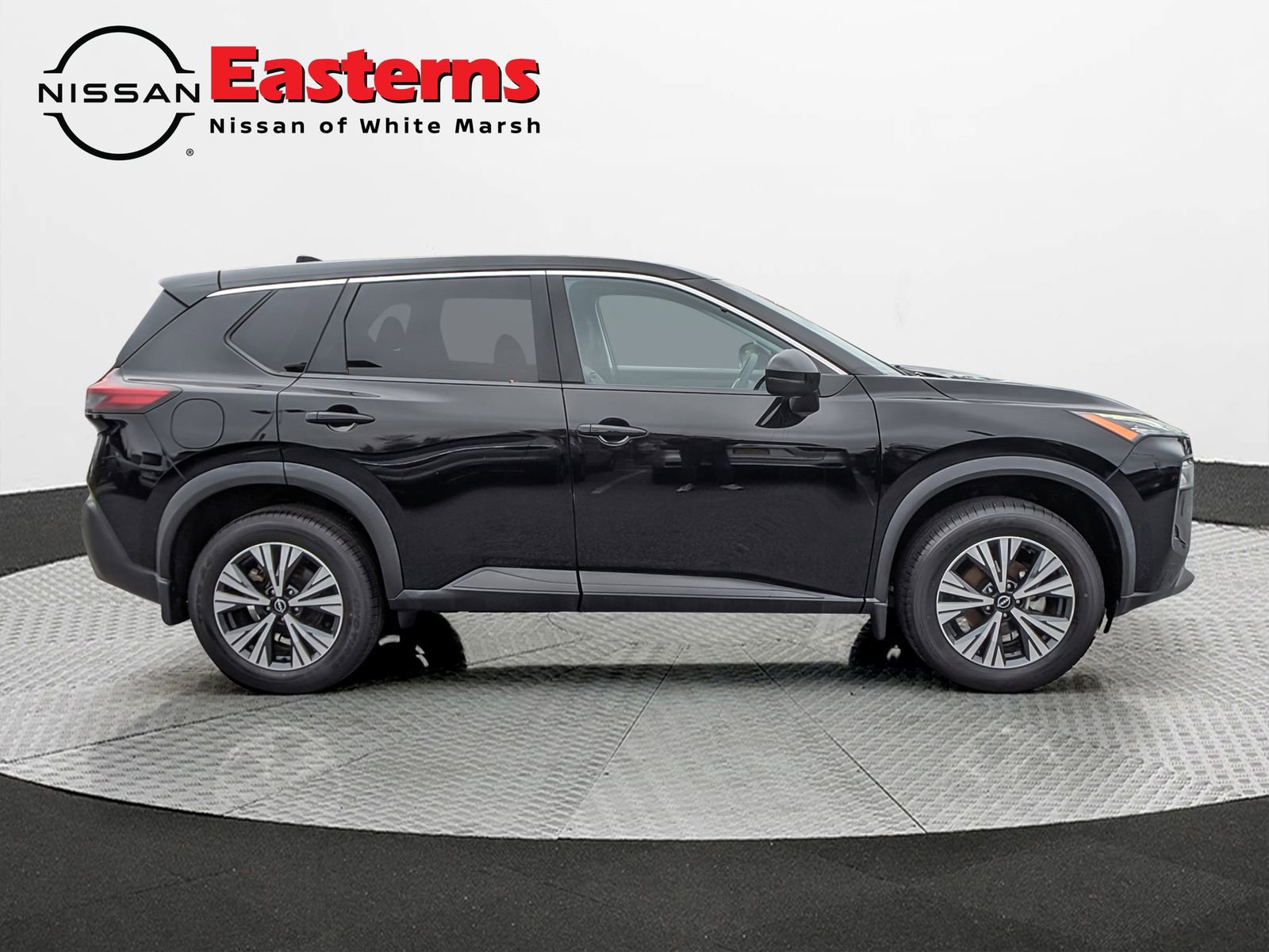 Used 2022 Nissan Rogue SV image 5