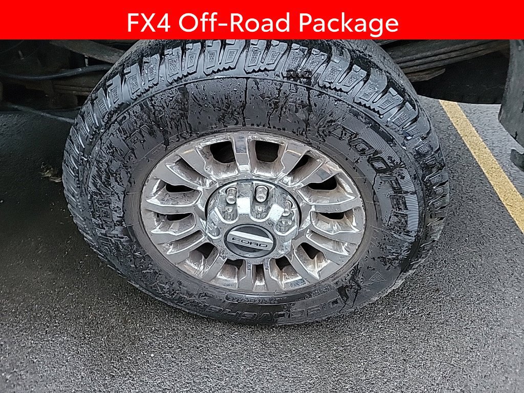 Used 2020 Ford F350 XLT w/ XLT Premium Package AWD/4WD image 6
