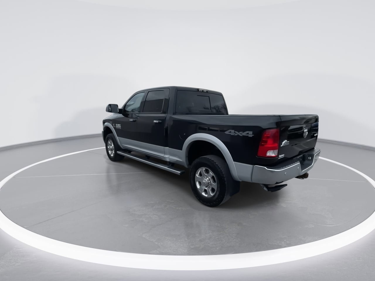 Used 2018 RAM 2500 Big Horn w/ Harvest Edition AWD/4WD image 3