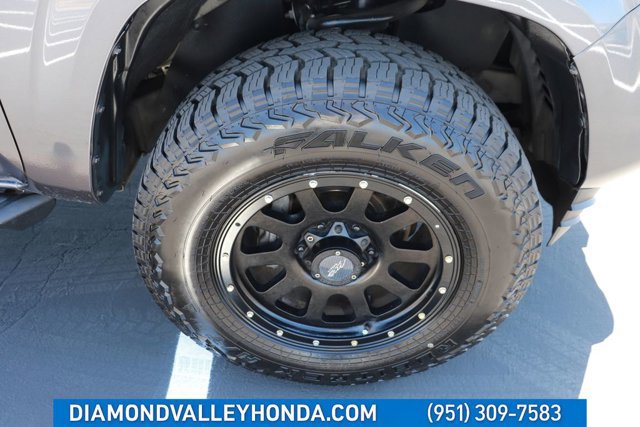 Used 2021 Toyota Tacoma SR5 RWD image 27