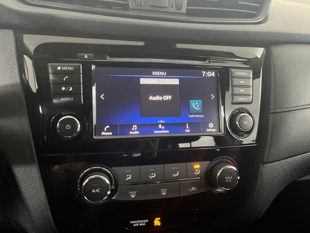 Used 2019 Nissan Rogue S image 65