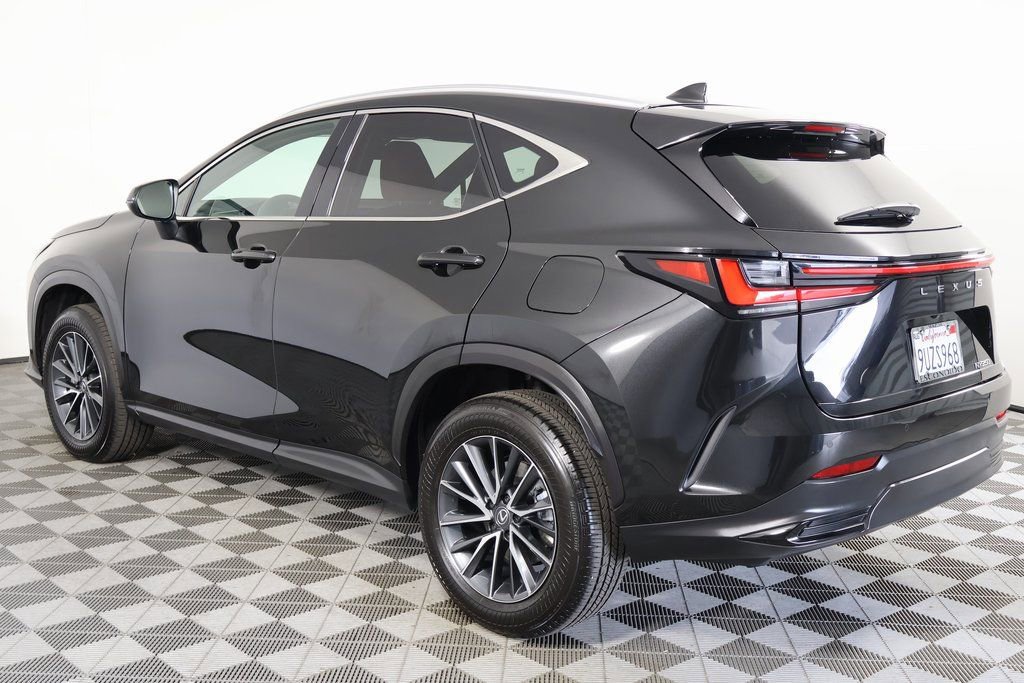 Used 2025 Lexus NX 250 FWD image 6