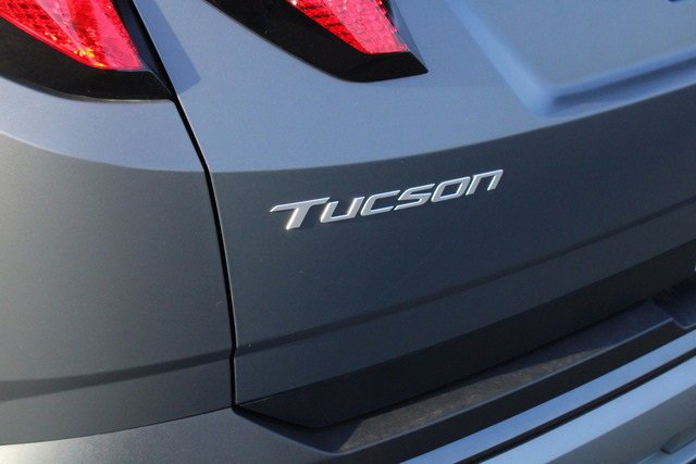 Used 2025 Hyundai Tucson SE image 10
