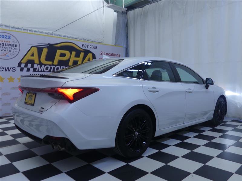 Used 2019 Toyota Avalon XSE w/ All Weather Liner Package FWD image 7