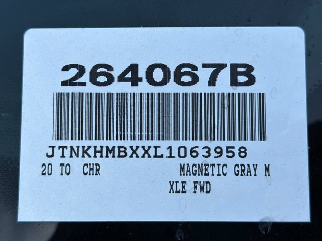 Used 2020 Toyota C-HR XLE FWD image 32