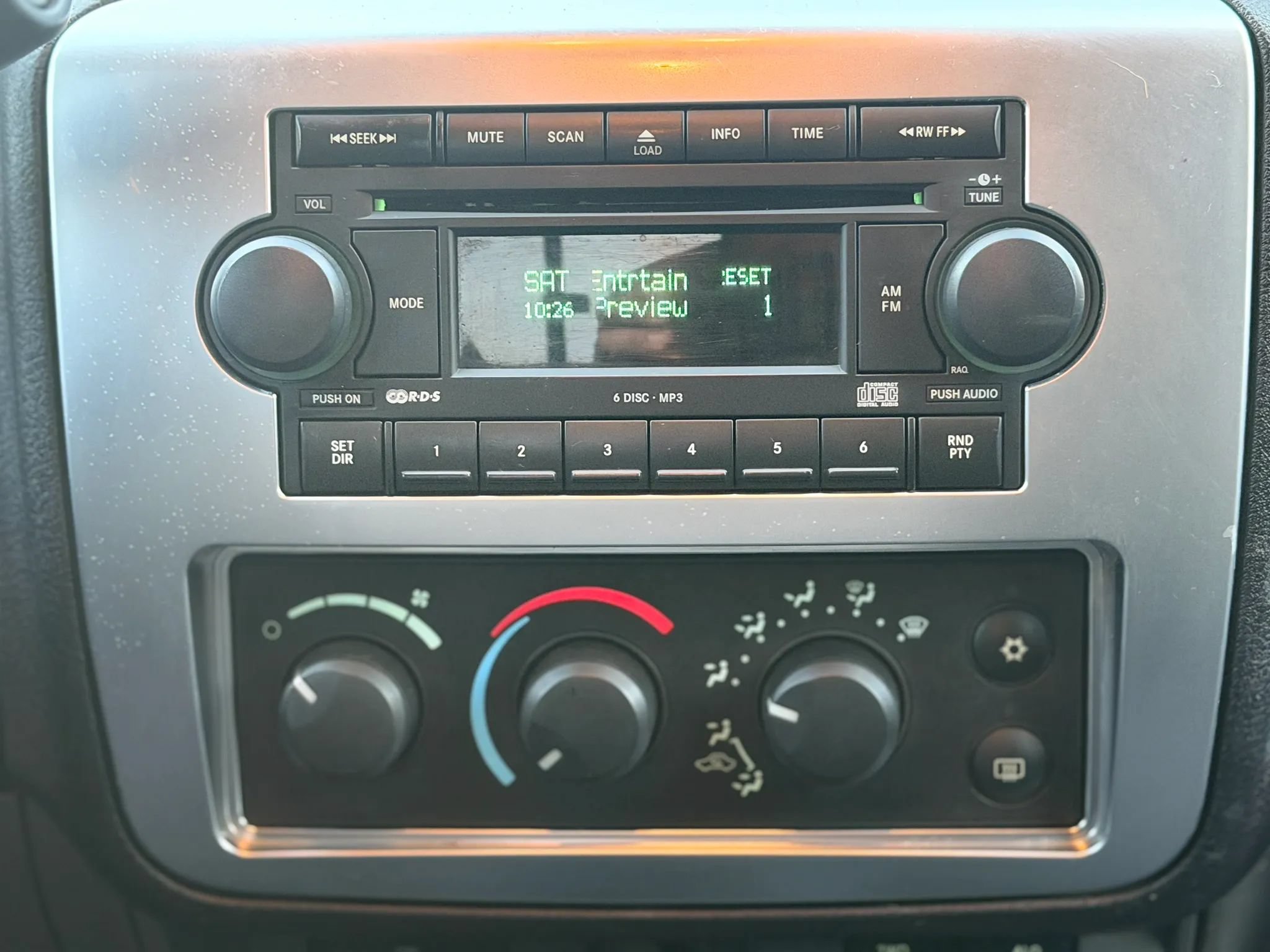 Used 2006 Mitsubishi Raider DuroCross AWD/4WD image 28