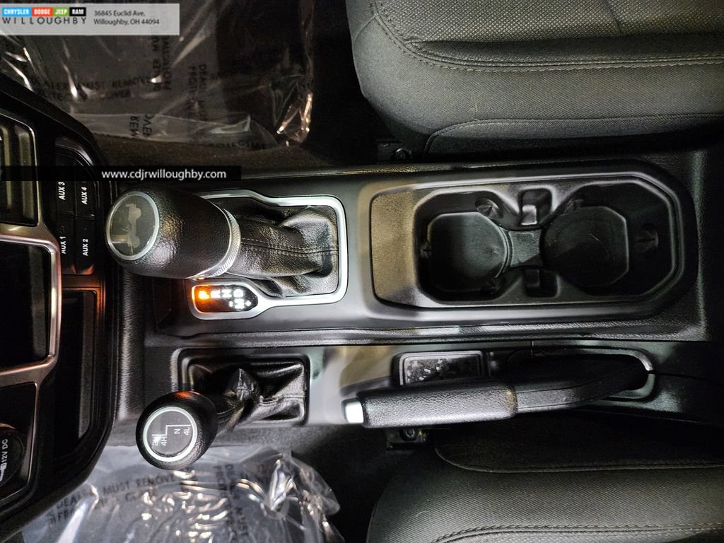 Used 2023 Jeep Wrangler Unlimited Sport AWD/4WD image 19