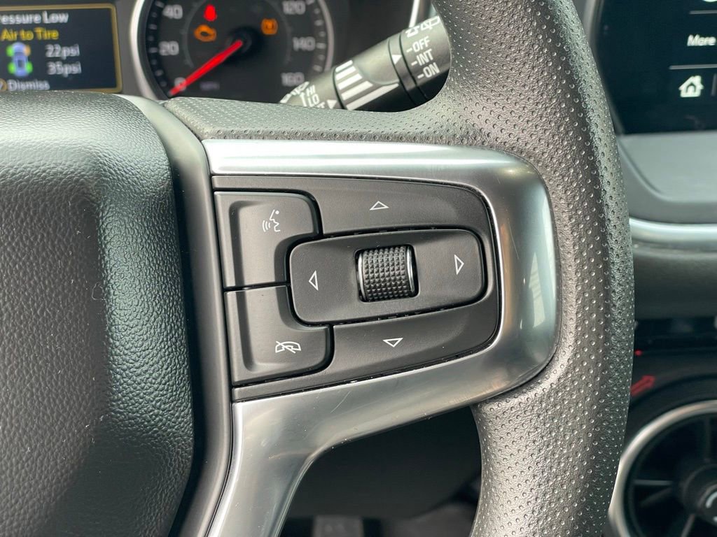 Used 2025 Chevrolet Blazer LT image 15