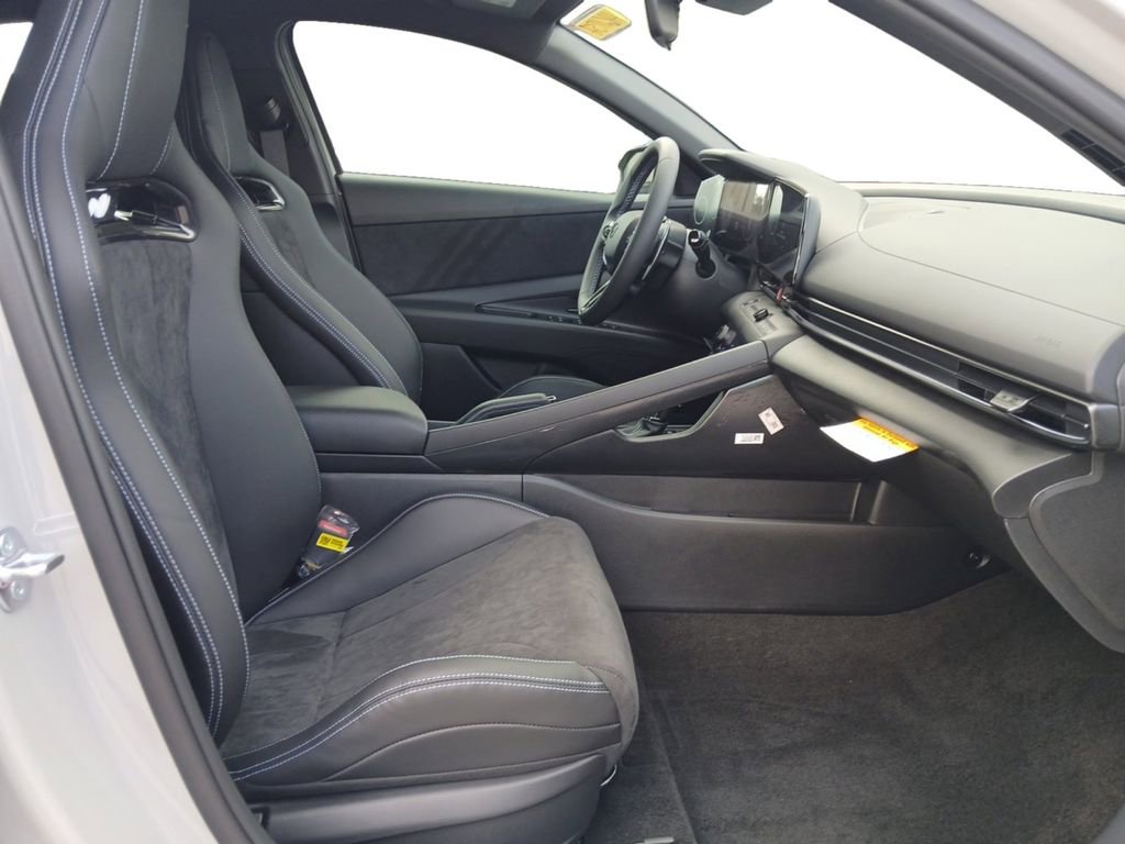 New 2026 Hyundai Elantra N w/ Cargo Package FWD image 15