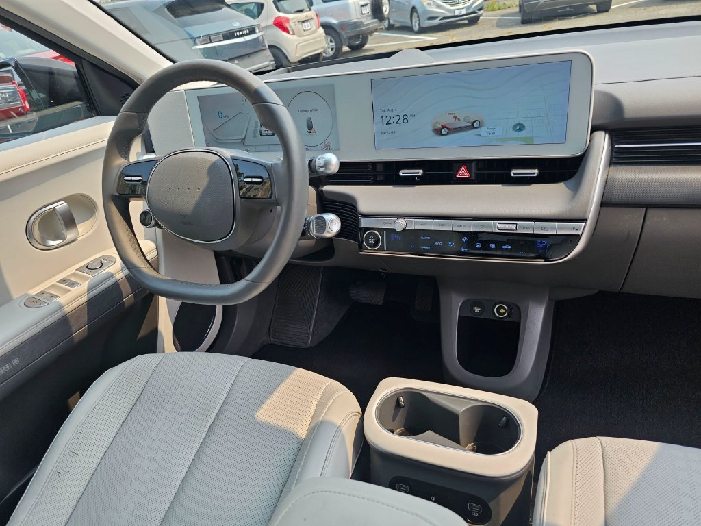 Used 2023 Hyundai Ioniq 5 Limited w/ Cargo Package AWD/4WD image 11