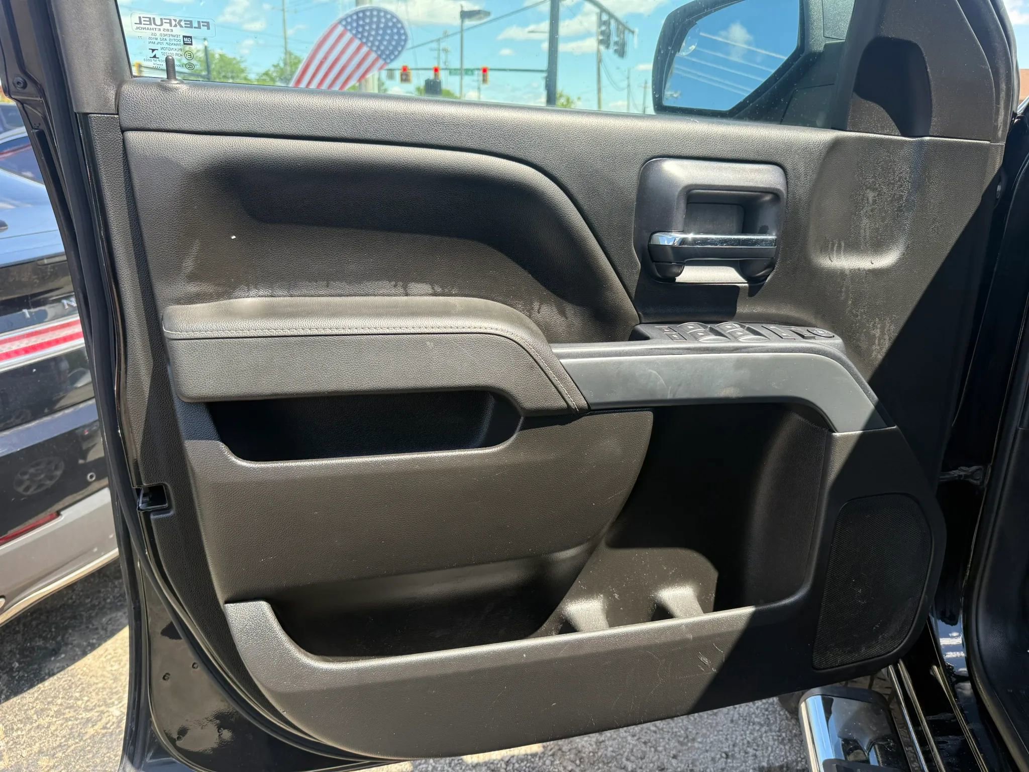 Used 2015 Chevrolet Silverado 2500 LT w/ LT Convenience Package AWD/4WD image 10