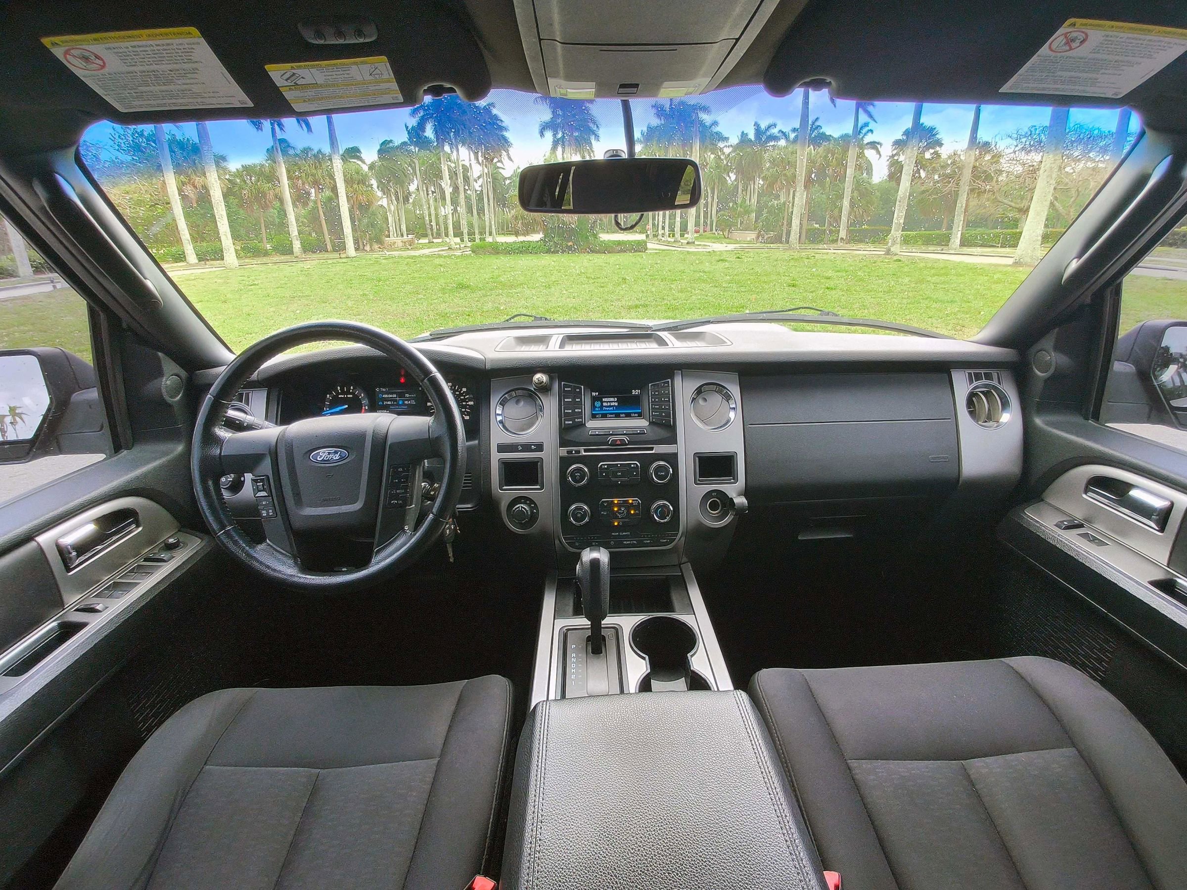 Used 2017 Ford Expedition XLT AWD/4WD image 22