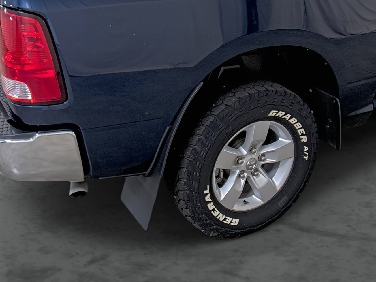 Used 2021 RAM 1500 Tradesman w/ Chrome Plus Package AWD/4WD image 12