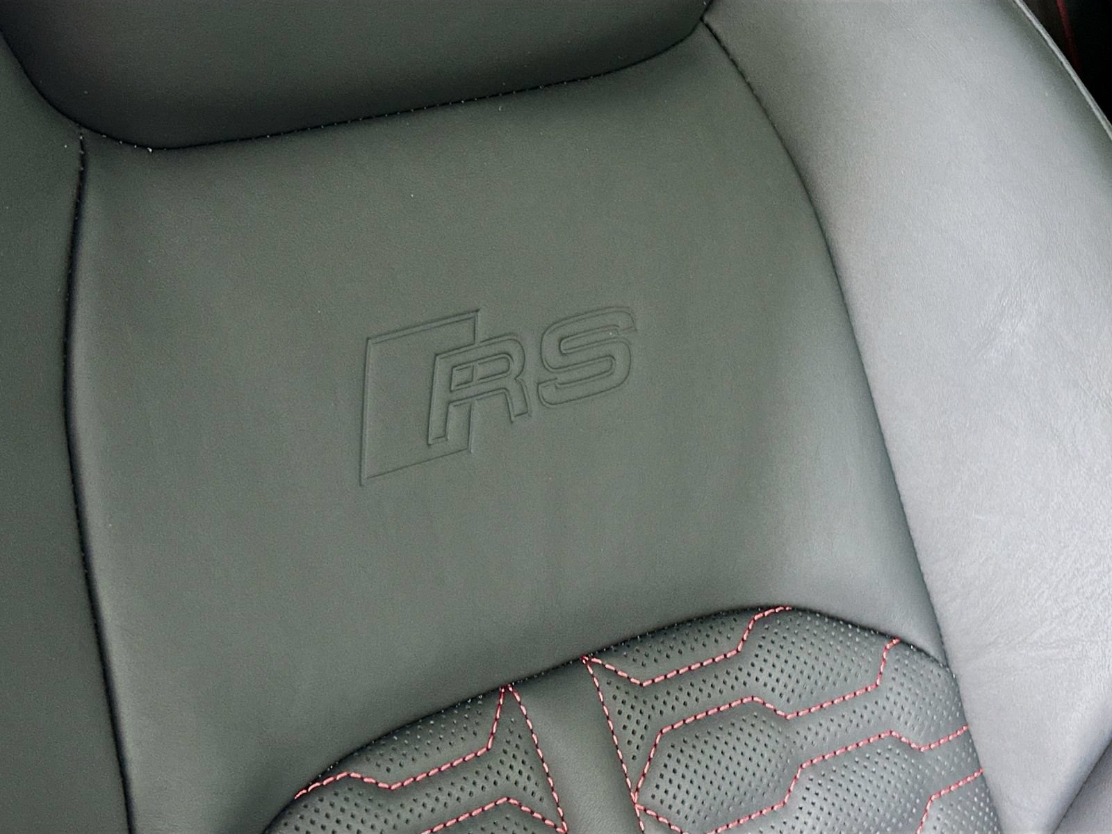 Used 2023 Audi RS 6 w/ Executive Package AWD/4WD image 48
