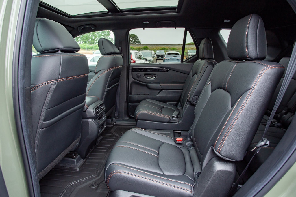 New 2026 Honda Pilot TrailSport image 11