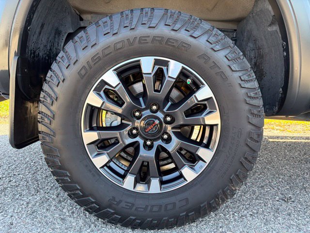 Used 2021 Nissan Titan PRO-4X w/ Pro-4x Convenience Package AWD/4WD image 11