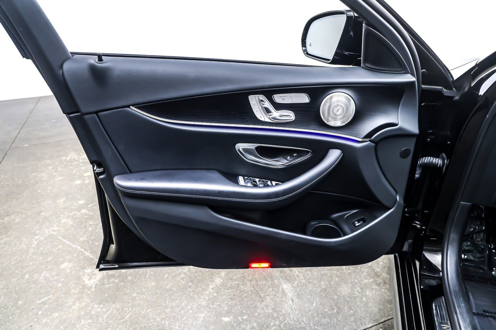 Used 2022 Mercedes-Benz E 350 Sedan image 22