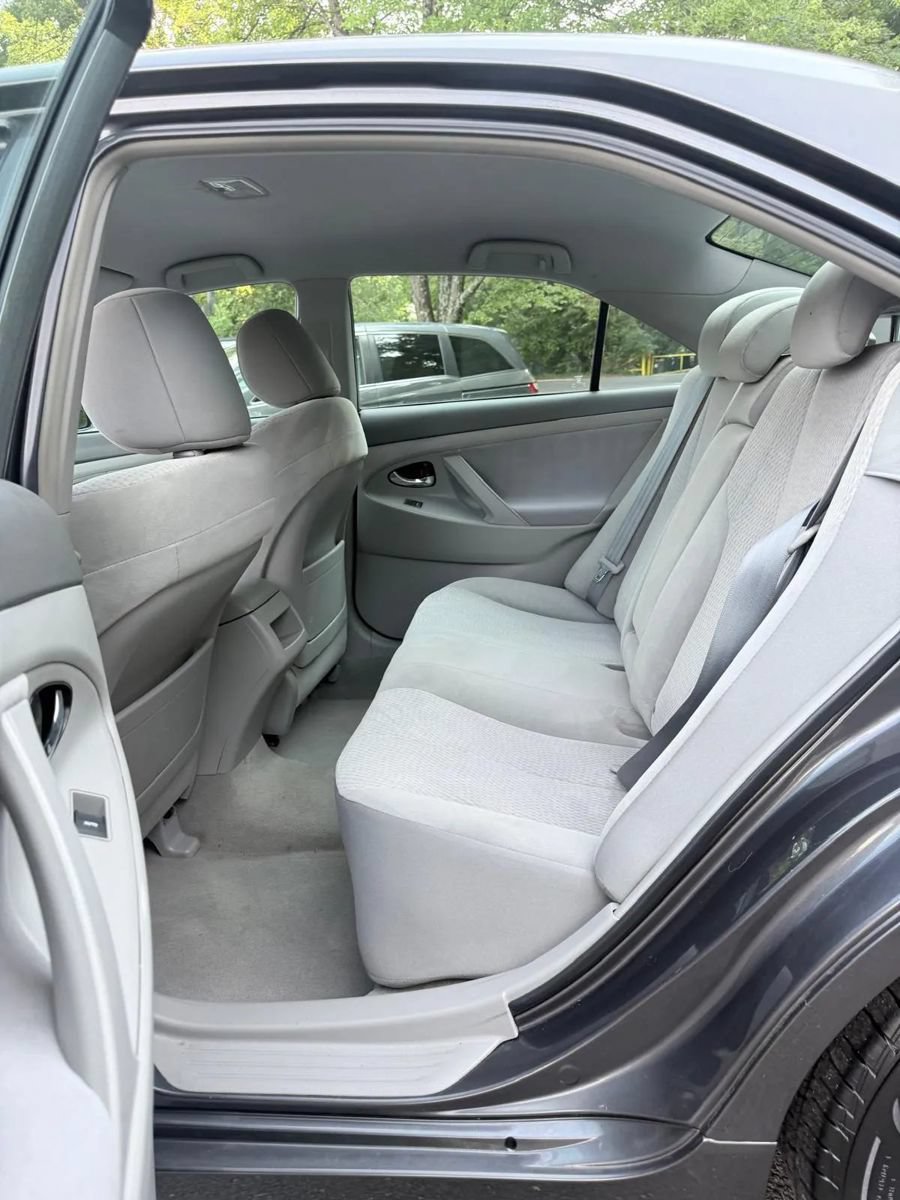 Used 2011 Toyota Camry LE w/ LE Extra-Value Pkg FWD image 23