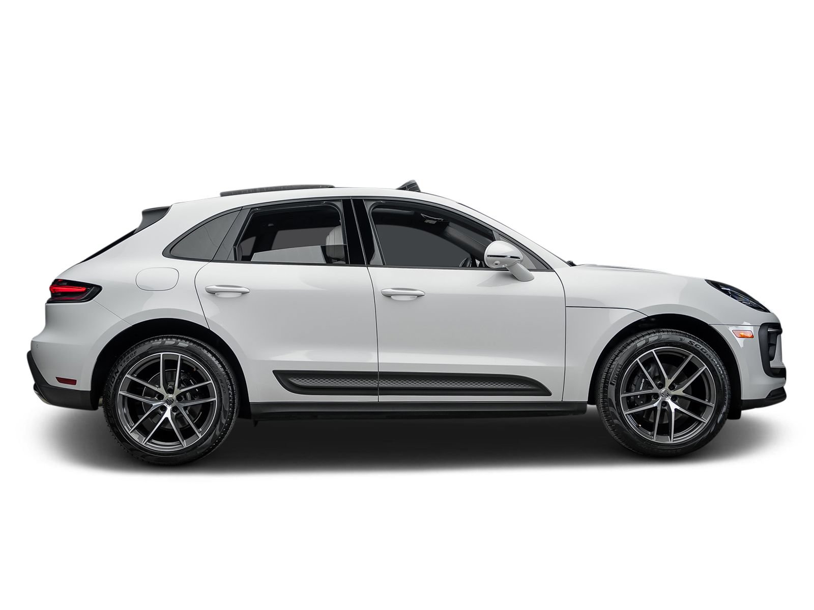 Used 2025 Porsche Macan AWD/4WD image 24