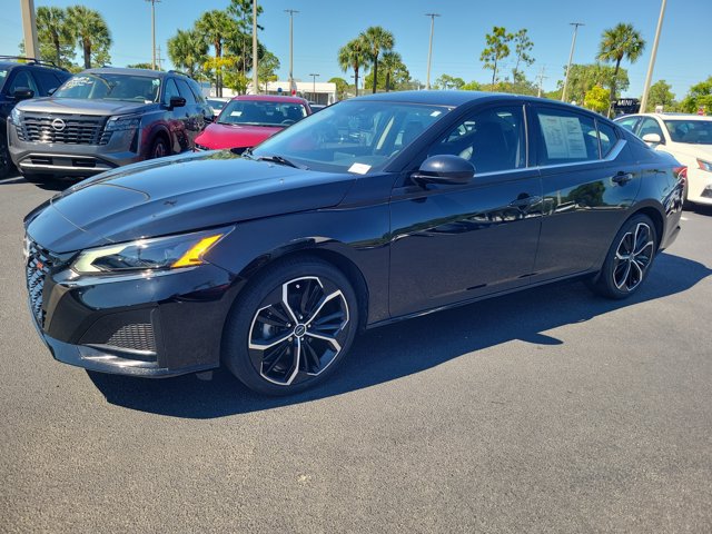Certified 2025 Nissan Altima 2.5 SR FWD image 6