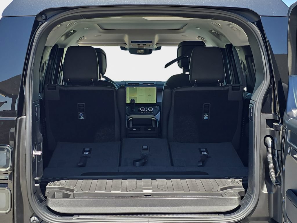 New 2026 Land Rover Defender 130 S AWD/4WD image 12