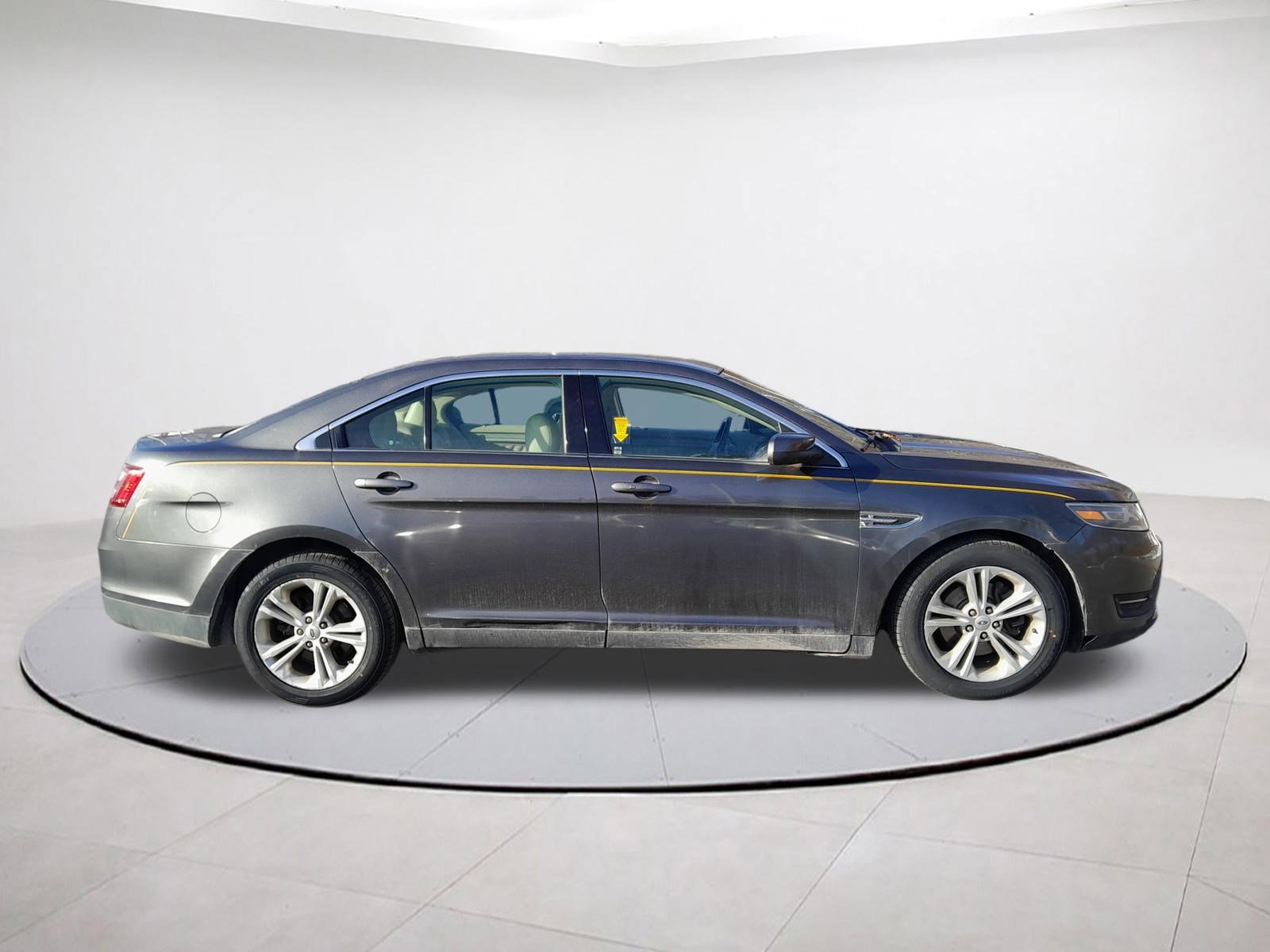 Used 2015 Ford Taurus SEL w/ Equipment Group 201A image 8