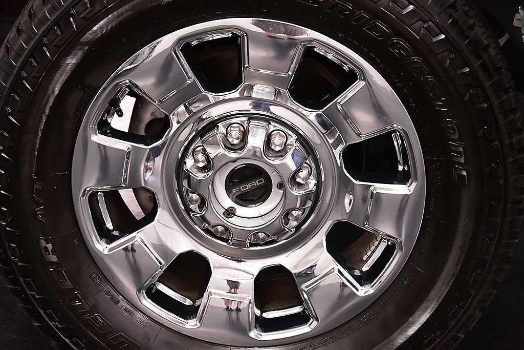 Used 2025 Ford F350 Lariat w/ Chrome Package AWD/4WD image 9