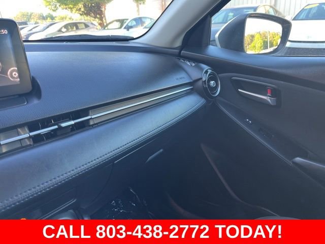 Used 2019 Toyota Yaris LE image 28