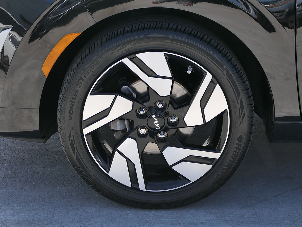 Used 2023 Kia Soul GT-Line FWD image 8