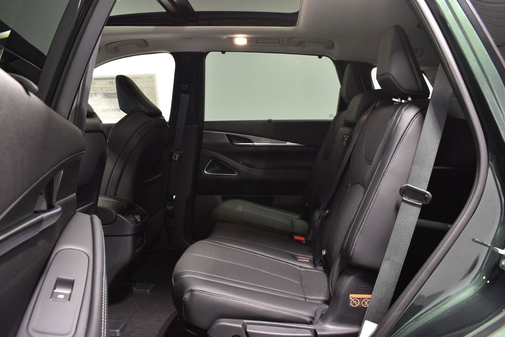 New 2026 INFINITI QX60 Luxe w/ Cargo Package image 28