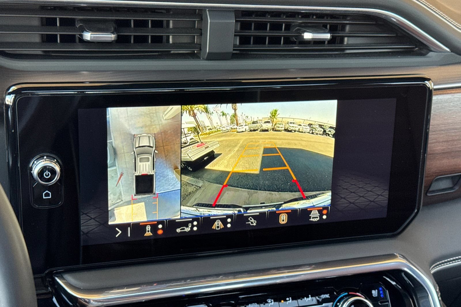 Certified 2026 GMC Sierra 1500 Denali Ultimate AWD/4WD image 7
