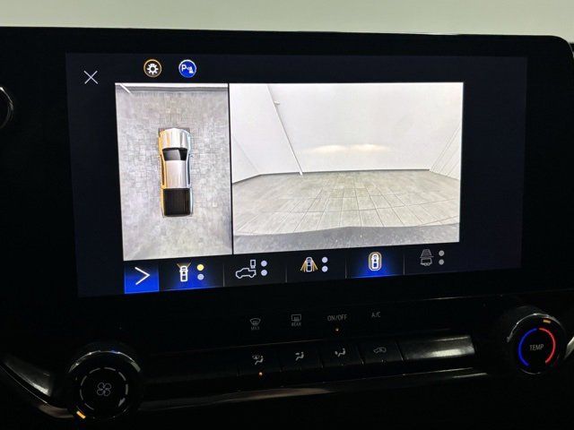 Used 2023 Chevrolet Colorado Trail Boss w/ Technology Package image 25