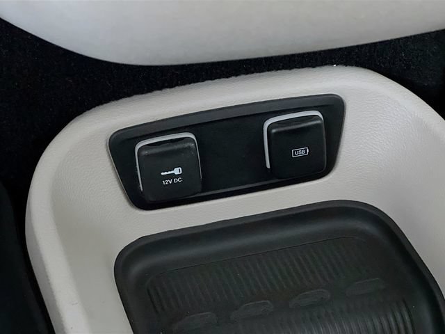 Used 2019 Chrysler Pacifica Touring-L Plus w/ Advanced Safetytec Group FWD image 36