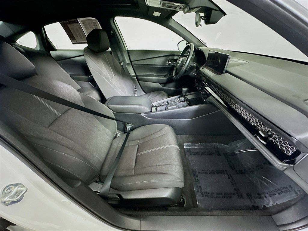 Used 2023 Honda Accord Sport image 12